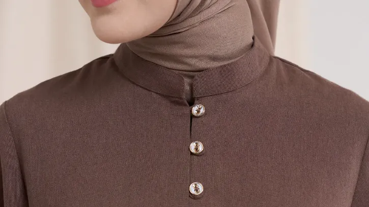 9 Jenis Kerah Baju Paling Populer, Kamu Suka yang Mana?